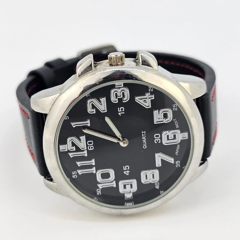 Men's Analog Watch 44MM Black Dial‎ Black Red Faux Leather Bands New Battery